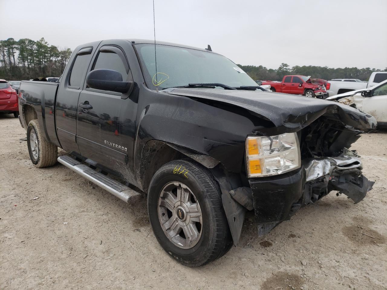 CHEVROLET SILVERADO 2011 with VIN 1GCRCSE04BZ428428 - Photo from auction