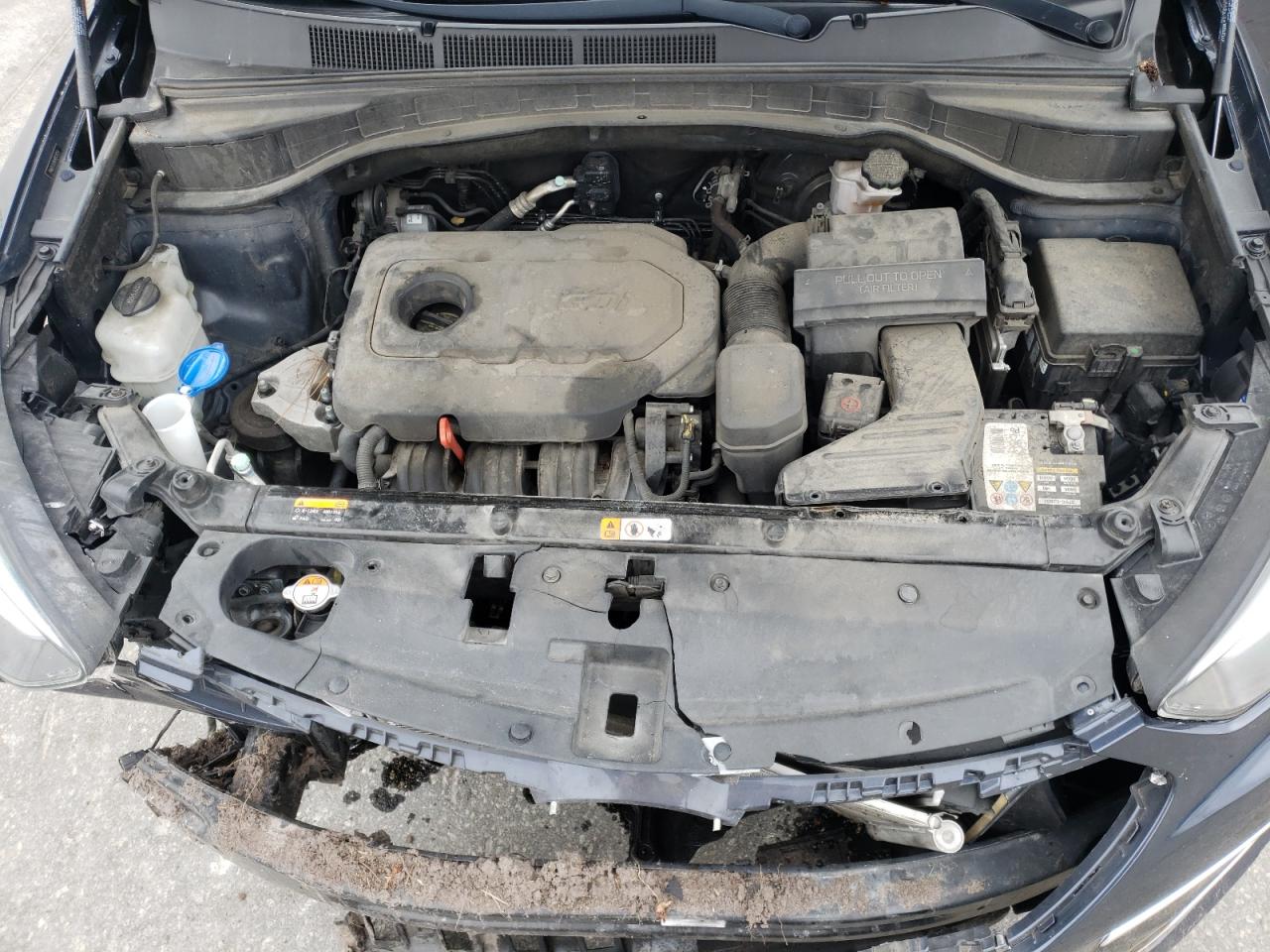 Photo 7 from auction – 2017 HYUNDAI SANTA FE S with VIN 5NMZU3LB1HH017654