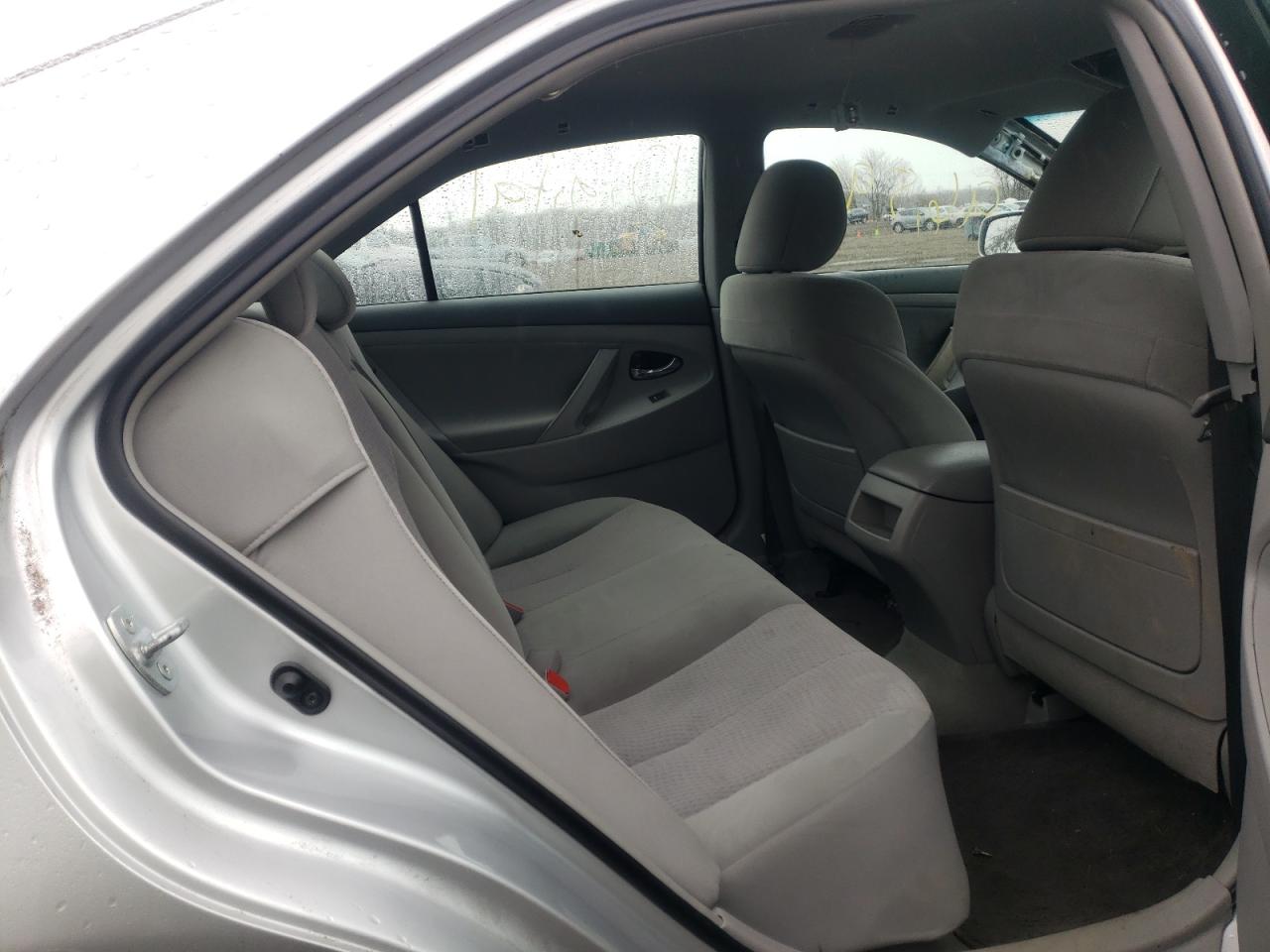 Photo 6 from auction – 2011 TOYOTA CAMRY BASE with VIN 4T1BF3EK7BU692865