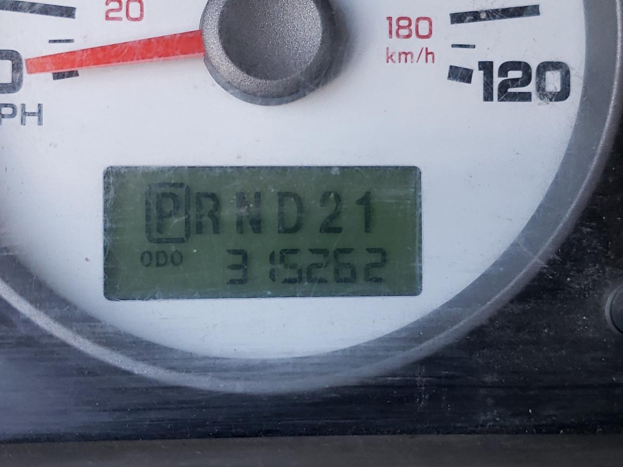 Photo 8 from auction – 2003 FORD ESCAPE XLT with VIN 1FMCU93193KE05305