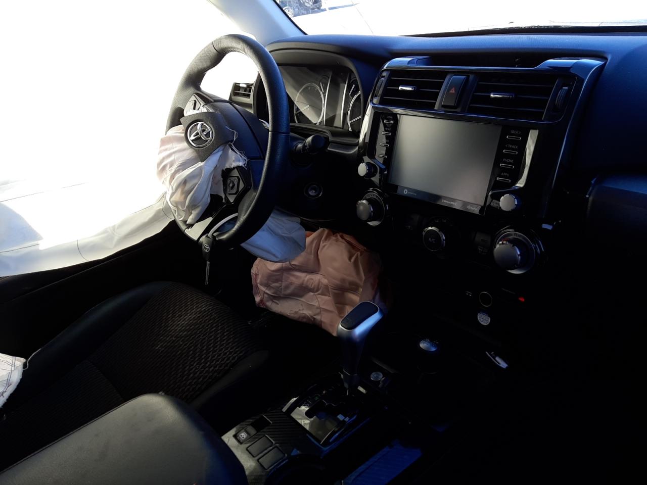 Photo 9 from auction – 2020 TOYOTA 4RUNNER SR with VIN JTEBU5JR8L5745332