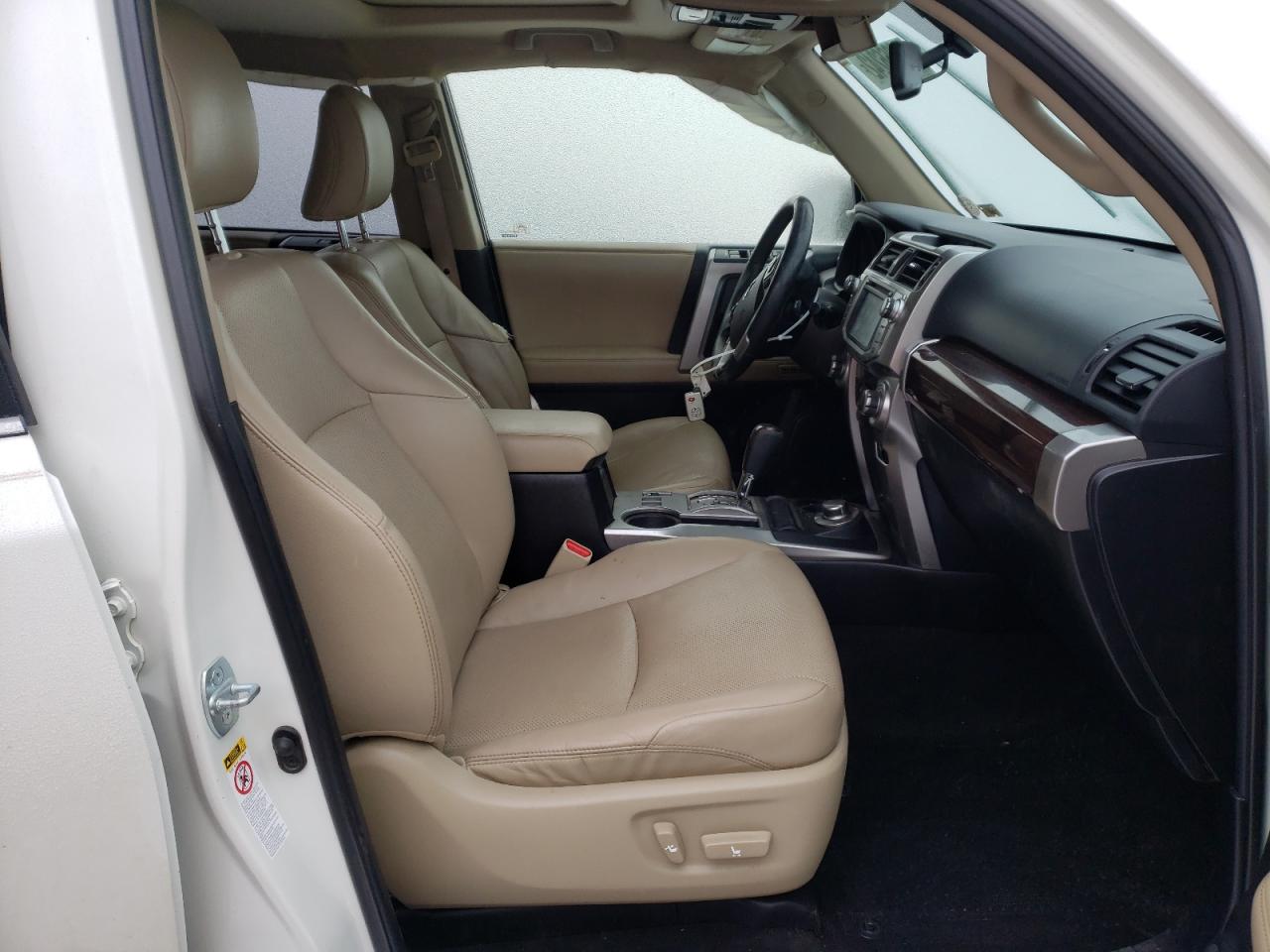 Photo 5 from auction – 2015 TOYOTA 4RUNNER SR with VIN JTEBU5JR9F5204987