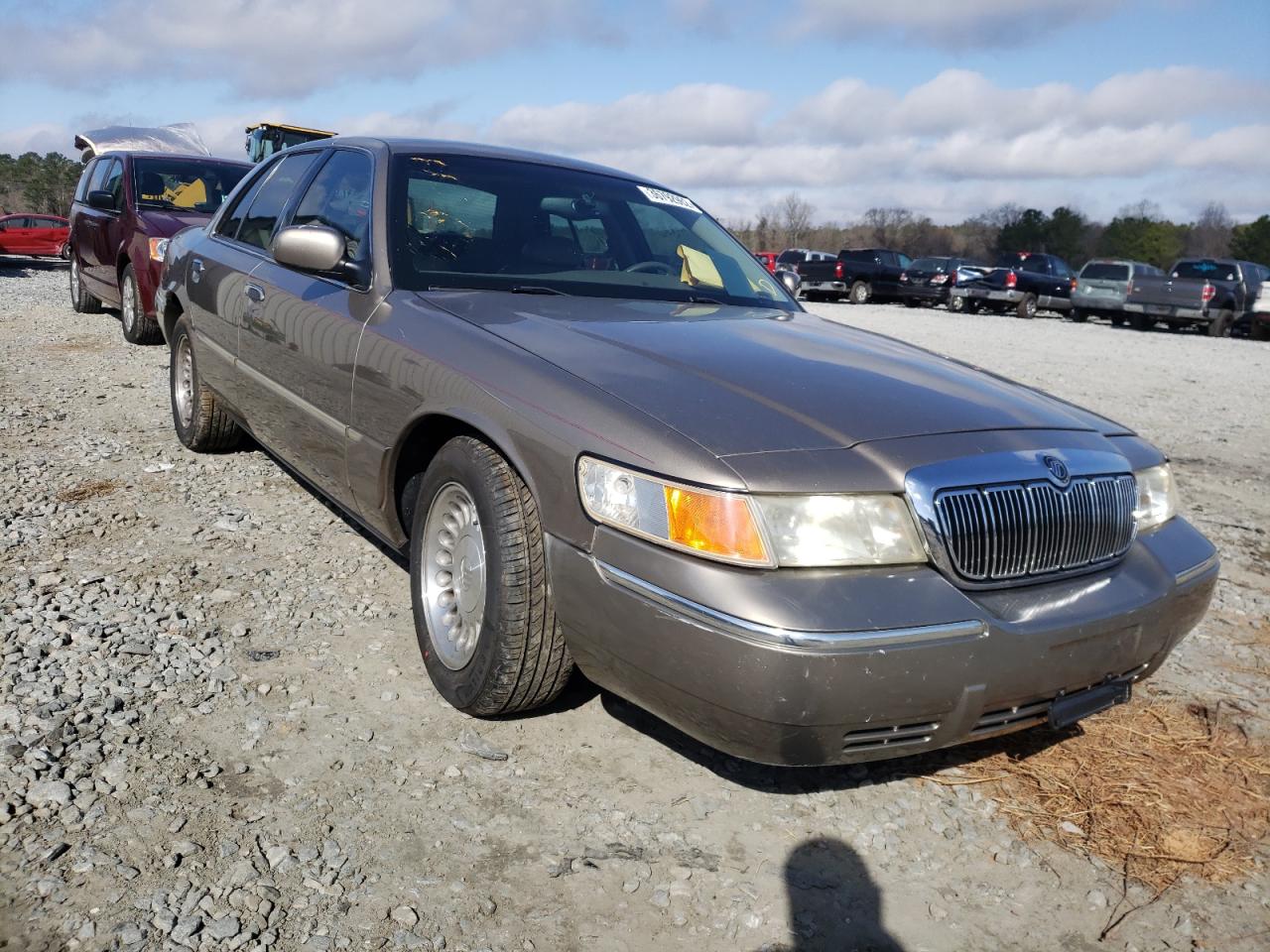 Photo 1 from auction – 2002 MERCURY GRAND MARQ with VIN 2MEFM75W02X640524