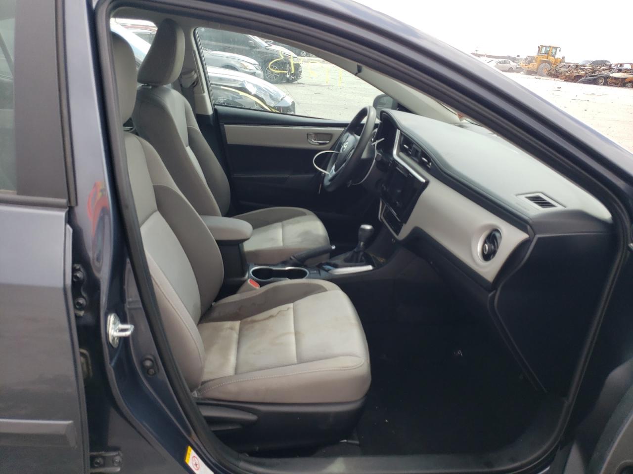 Photo 5 from auction – 2018 TOYOTA COROLLA L with VIN 5YFBURHE6JP837117