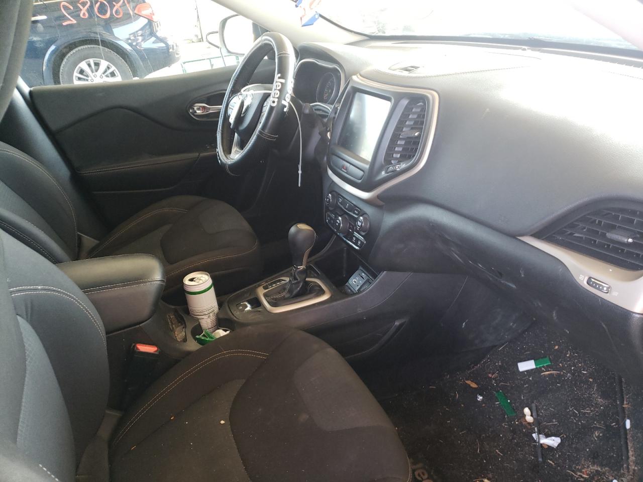 Photo 5 from auction – 2015 JEEP CHEROKEE L with VIN 1C4PJLCB8FW771063