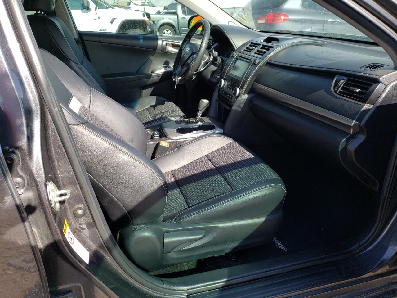 Photo 5 from auction – 2013 TOYOTA CAMRY L with VIN 4T1BF1FK2DU667247