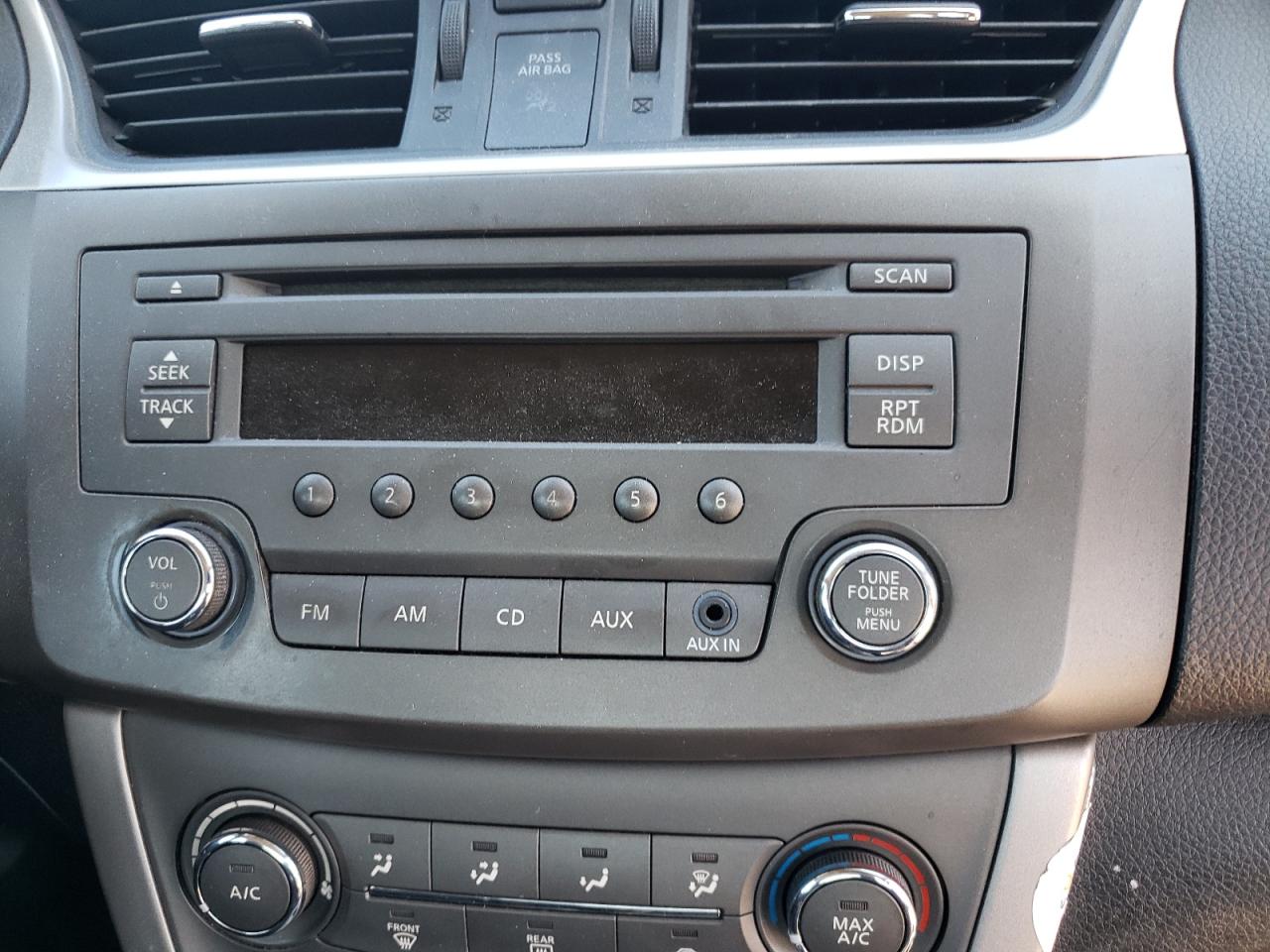 Photo 9 from auction – 2014 NISSAN SENTRA S with VIN 3N1AB7AP7EY284486