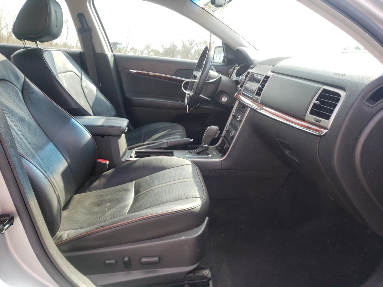 Photo 5 from auction – 2010 LINCOLN MKZ with VIN 3LNHL2GC6AR615218