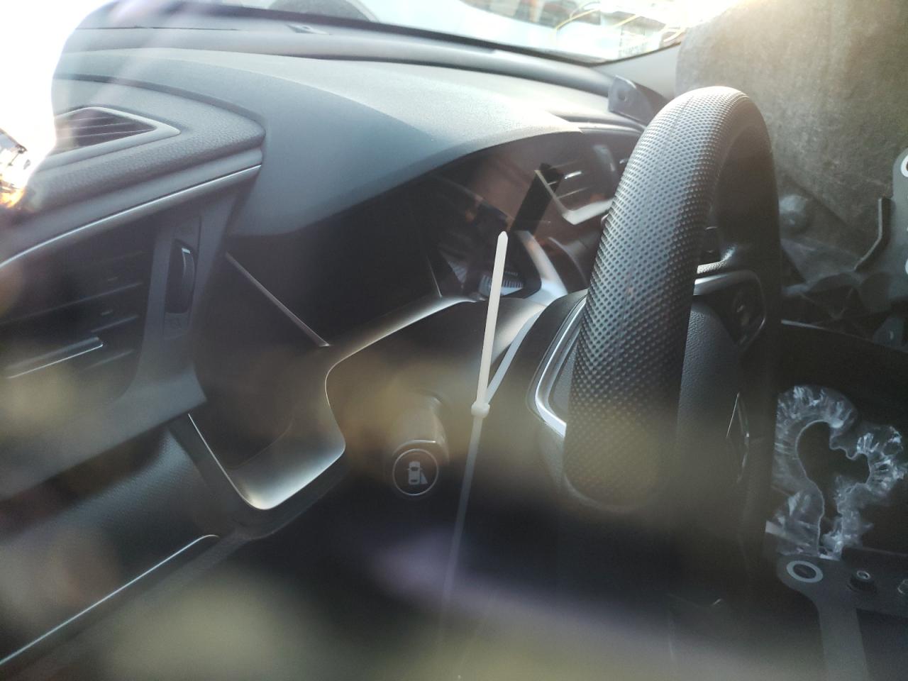 Photo 8 from auction – 2018 HONDA CIVIC EX with VIN 2HGFC2F76JH542932