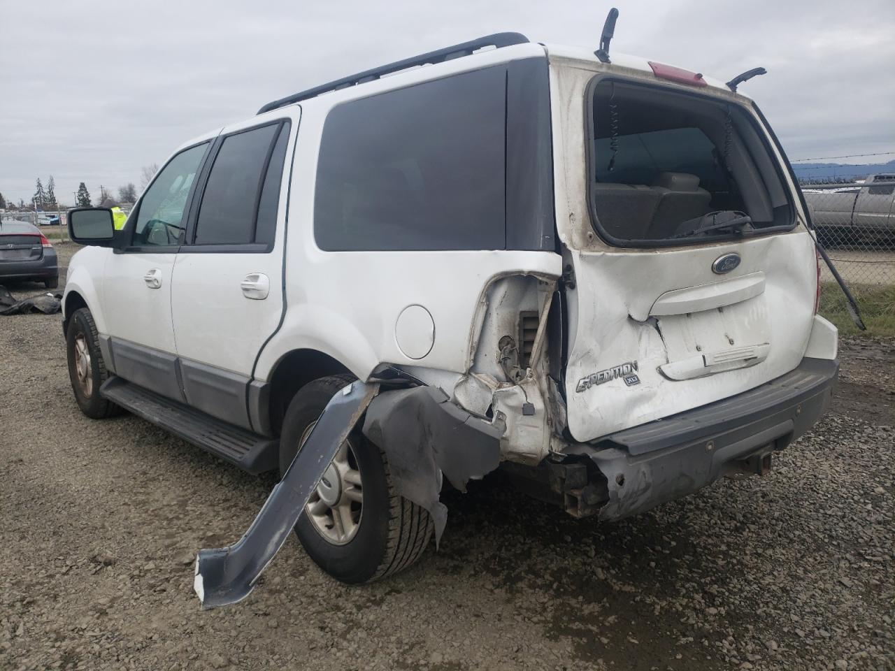 Photo 3 from auction – 2005 FORD EXPEDITION with VIN 1FMFU15535LA07535