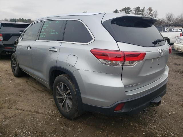 Photo 3 from auction – 2018 TOYOTA HIGHLANDER with VIN 5TDJZRFH8JS851862