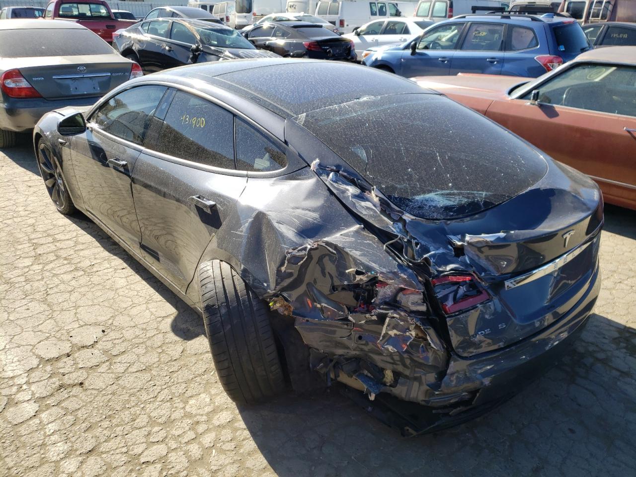 Photo 3 from auction – 2017 TESLA MODEL S with VIN 5YJSA1E2XHF212696