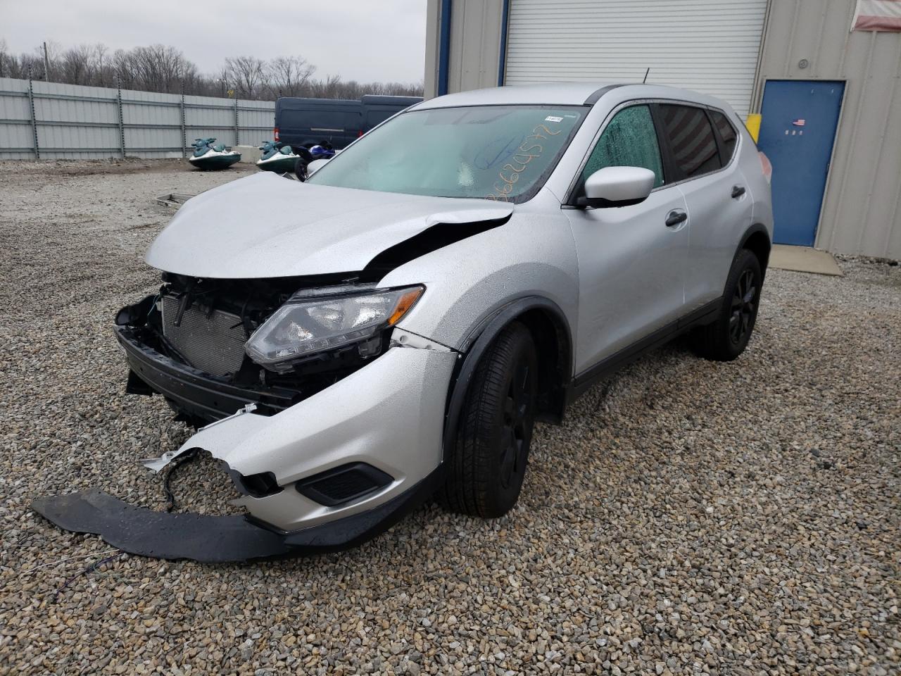 Photo 2 from auction – 2016 NISSAN ROGUE S with VIN KNMAT2MV4GP654143