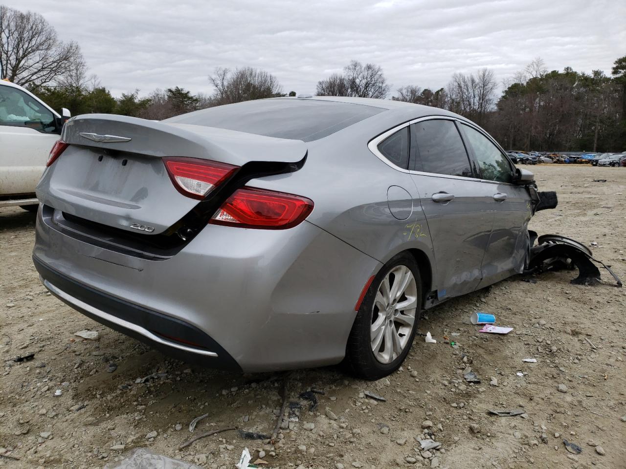 Photo 4 from auction – 2015 CHRYSLER 200 LIMITE with VIN 1C3CCCAB6FN542547
