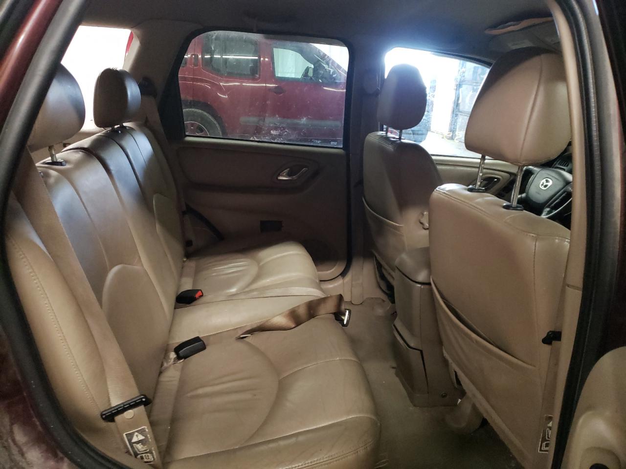 Photo 6 from auction – 2002 MAZDA TRIBUTE LX with VIN 4F2CU08122KM02074