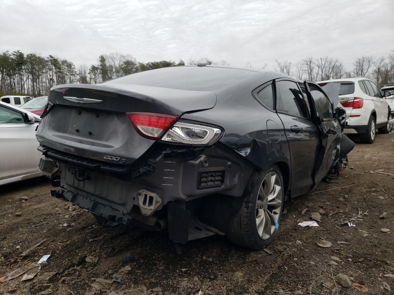 Photo 4 from auction – 2015 CHRYSLER 200 S with VIN 1C3CCCDG5FN522751