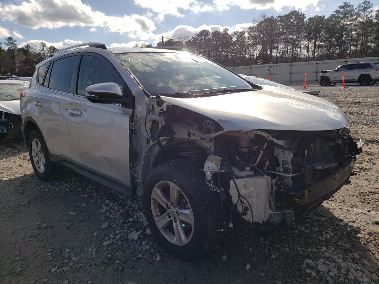 TOYOTA RAV4 XLE 2013 with VIN JTMWFREV3D5007955 - Photo from auction