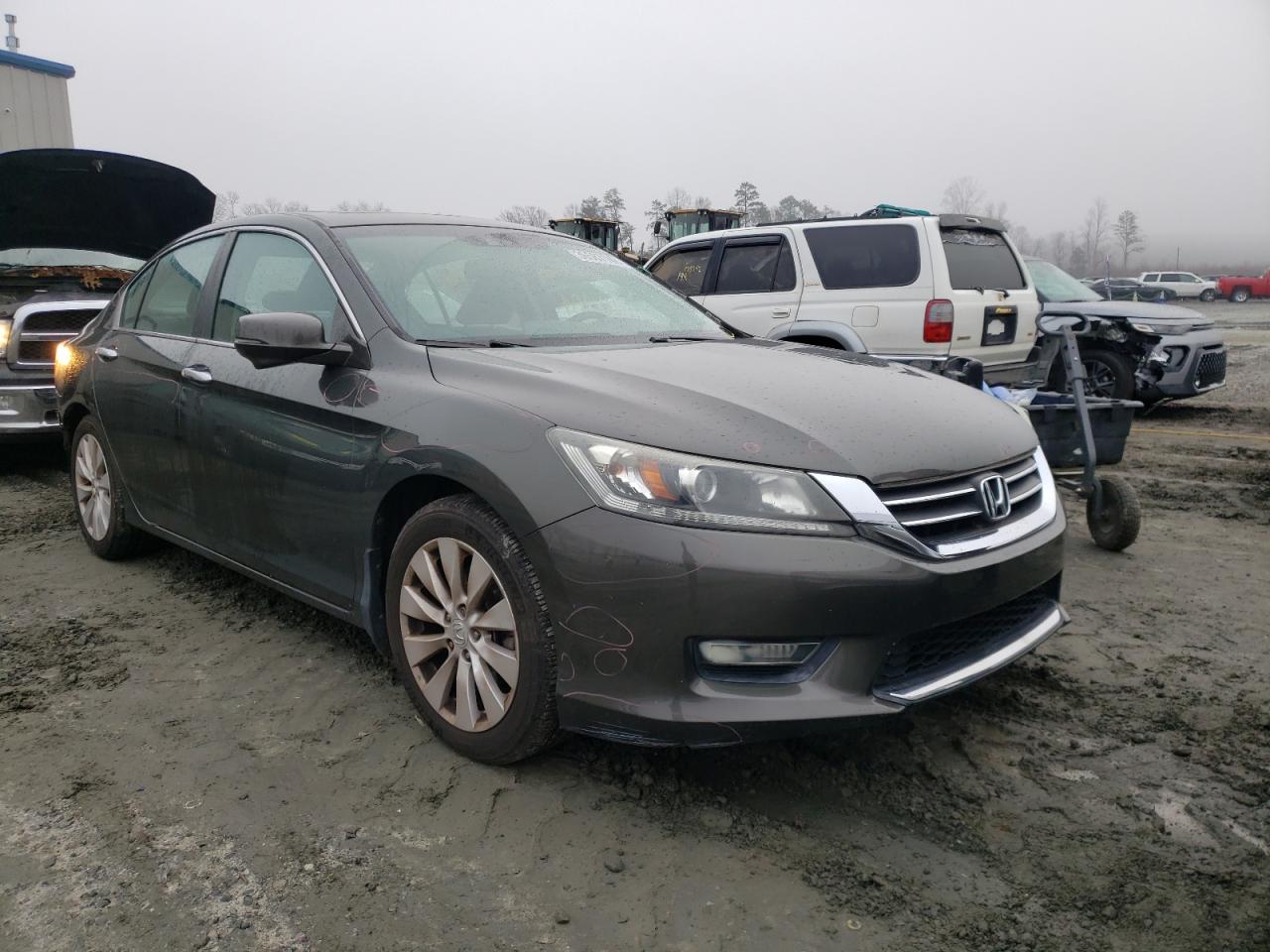 HONDA ACCORD EXL 2013 with VIN 1HGCR2F85DA009337 - Photo from auction