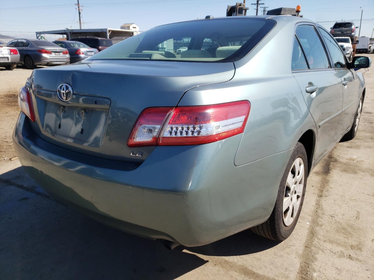 Photo 4 from auction – 2011 TOYOTA CAMRY BASE with VIN 4T1BF3EKXBU728242