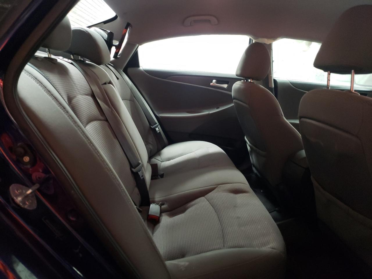 Photo 6 from auction – 2011 HYUNDAI SONATA GLS with VIN 5NPEB4AC5BH307332