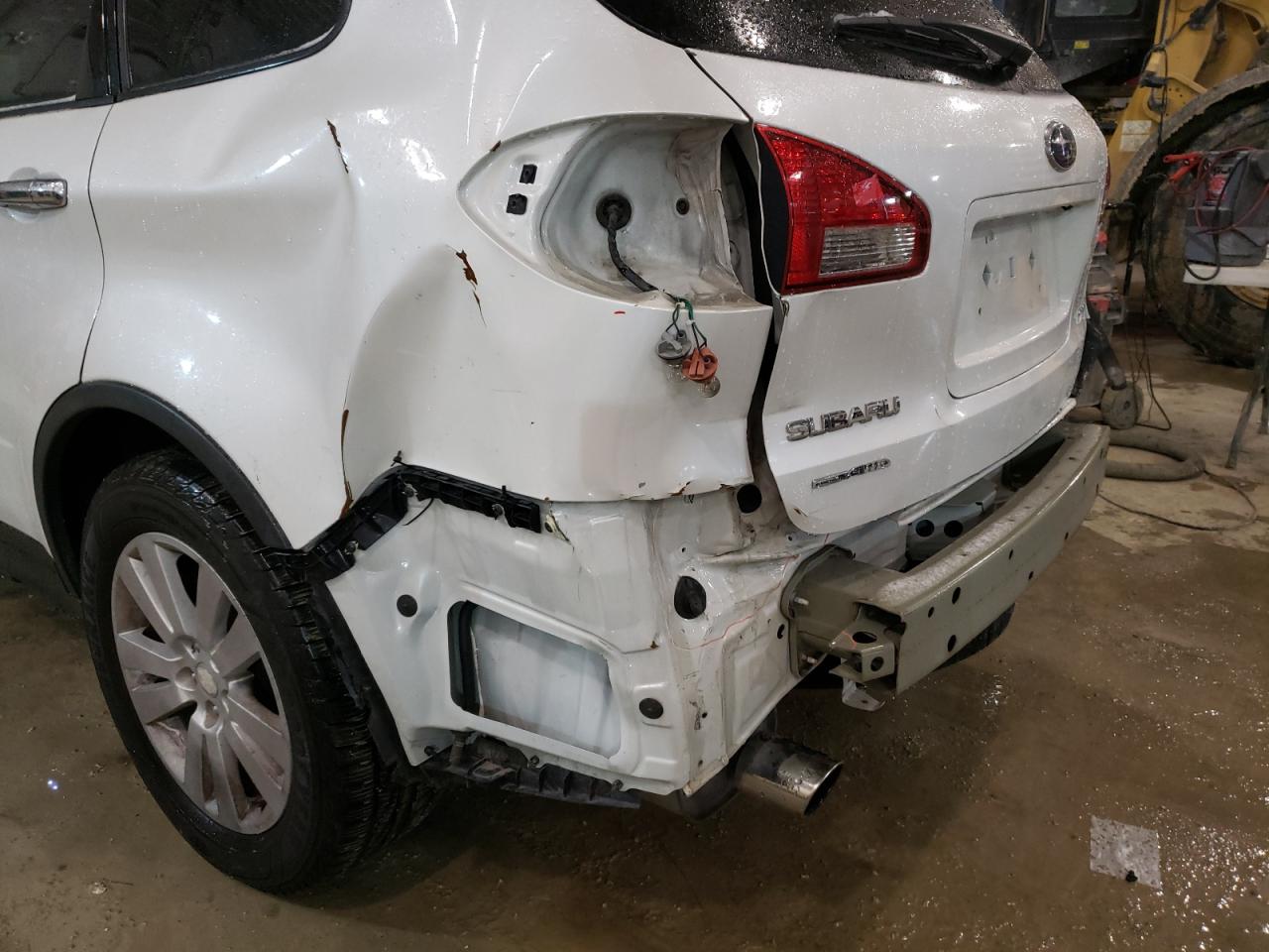 Photo 9 from auction – 2011 SUBARU TRIBECA LI with VIN 4S4WX9GD9B4403680