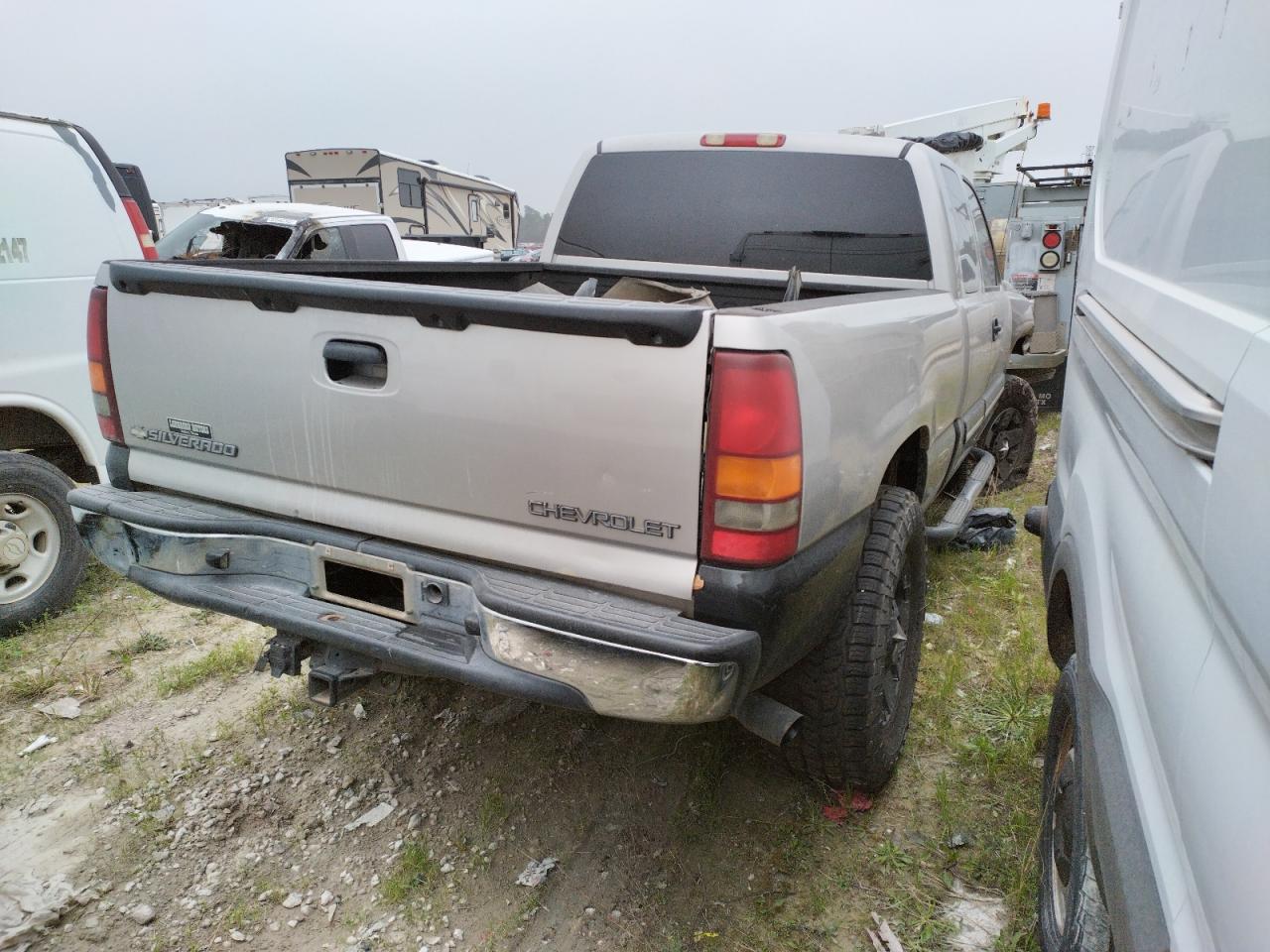 Photo 4 from auction – 2004 CHEVROLET SILVERADO with VIN 2GCEC19V741133236