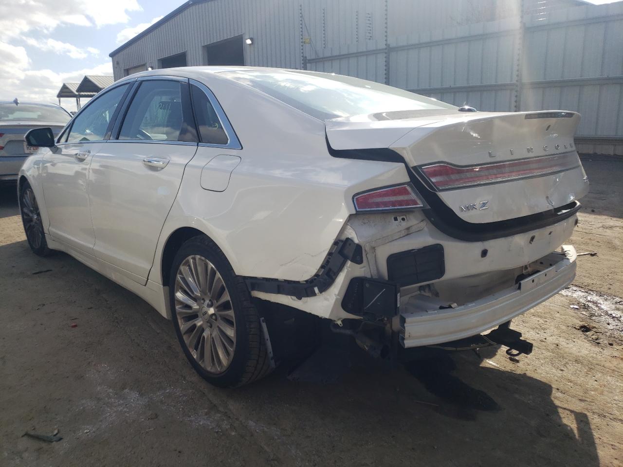 Photo 3 from auction – 2015 LINCOLN MKZ with VIN 3LN6L2J98FR616639