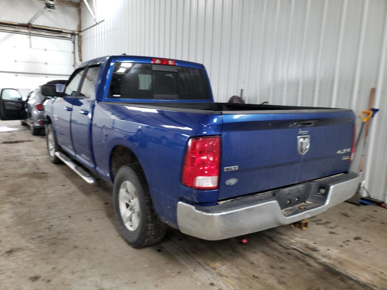 Photo 3 from auction – 2016 RAM 1500 SLT with VIN 1C6RR7GG1GS144302