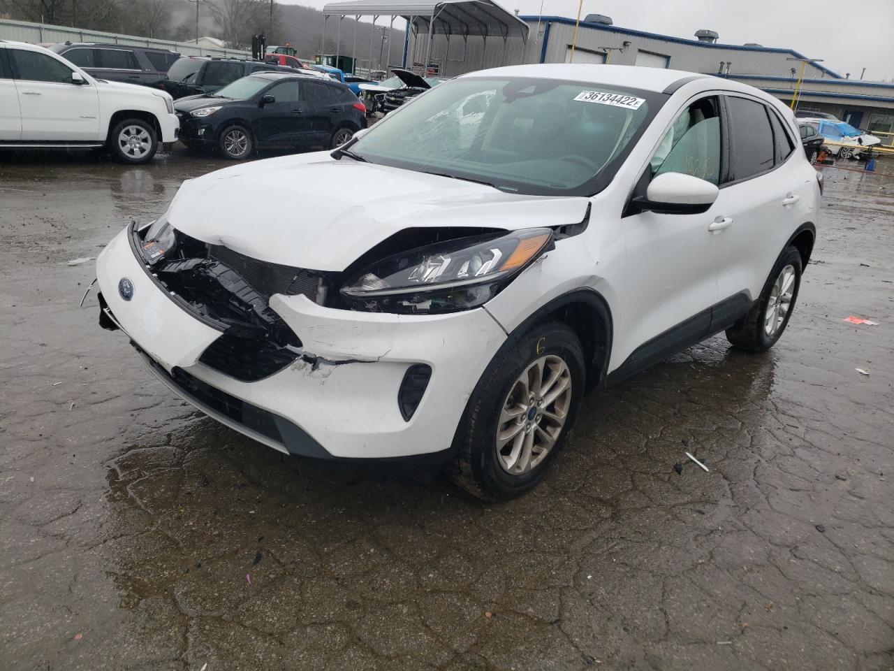 Photo 2 from auction – 2020 FORD ESCAPE SE with VIN 1FMCU9G66LUC29680