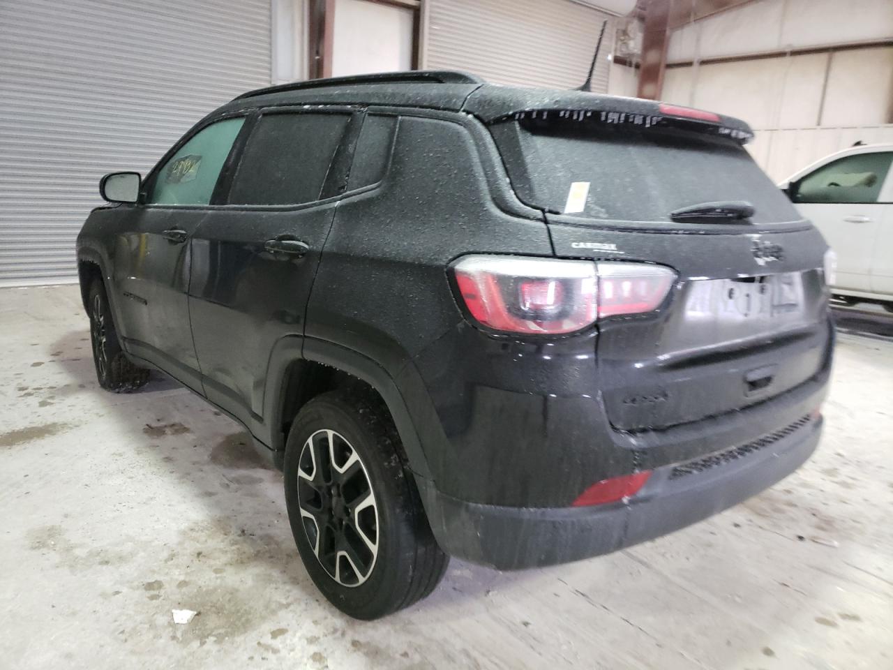 Photo 3 from auction – 2019 JEEP COMPASS SP with VIN 3C4NJDAB1KT849036