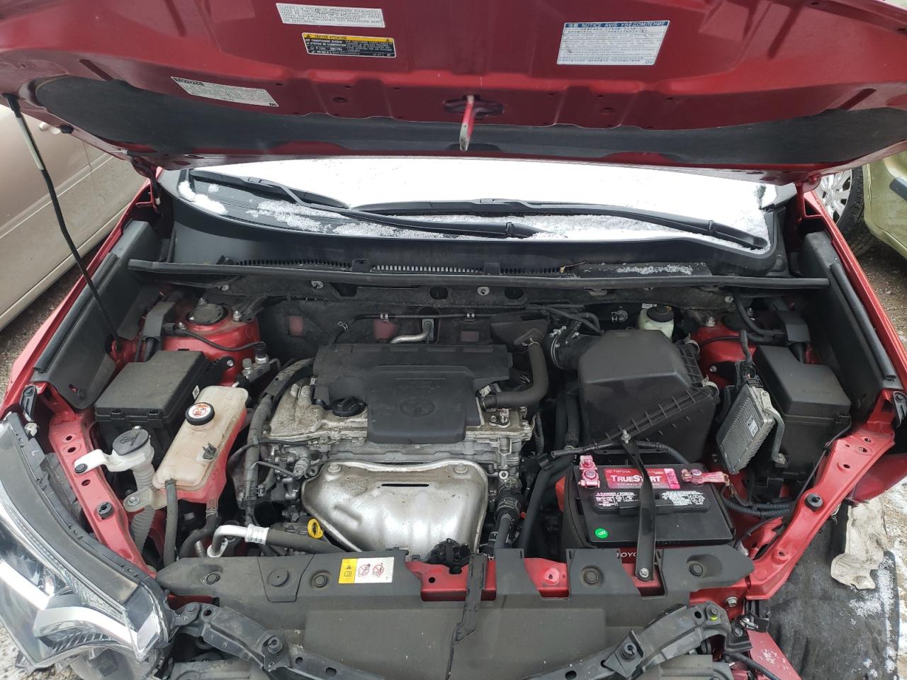 Photo 7 from auction – 2017 TOYOTA RAV4 LE with VIN JTMBFREV1HJ156912