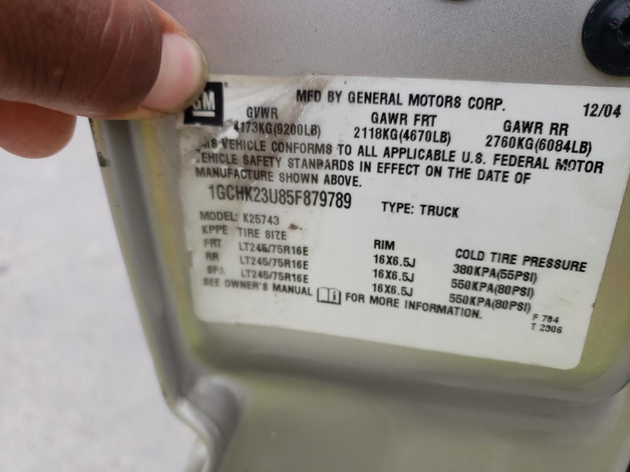 Photo 10 from auction – 2005 CHEVROLET SILVERADO with VIN 1GCHK23U85F879789