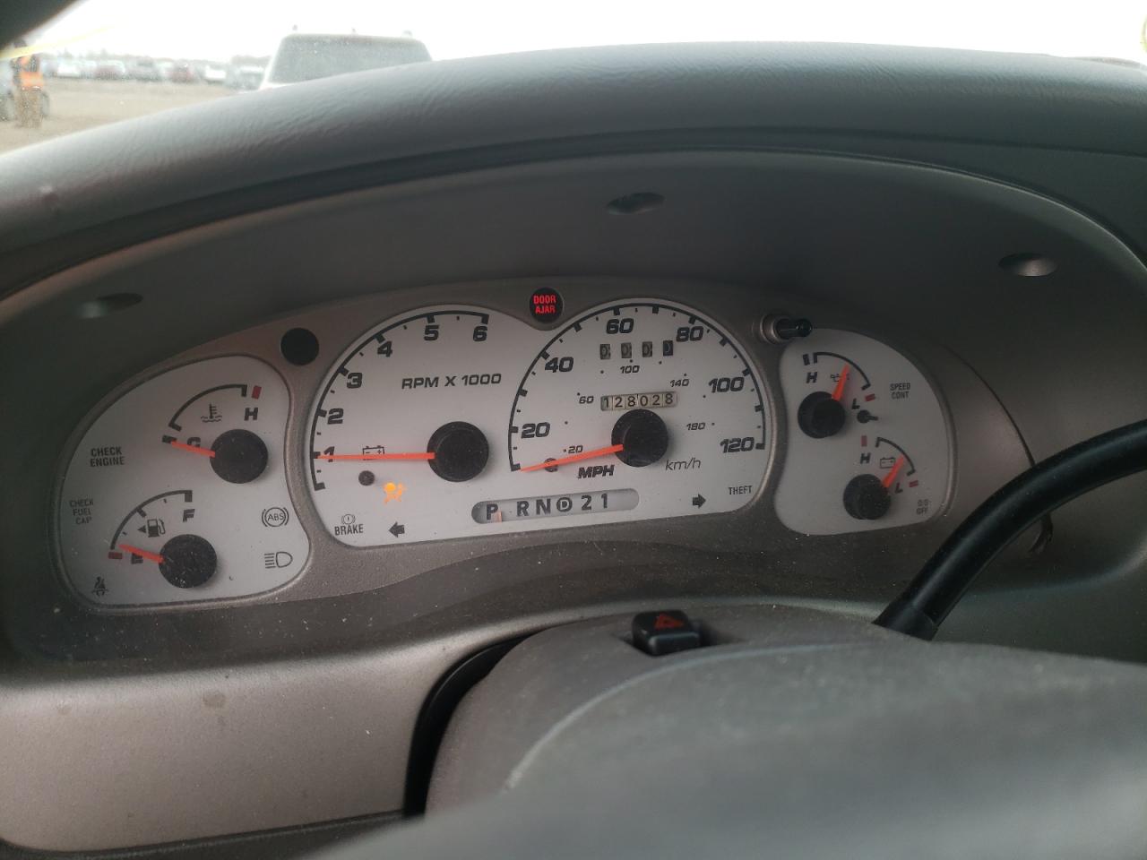 Photo 8 from auction – 2002 FORD EXPLORER with VIN 1FMYU60E22UD69939