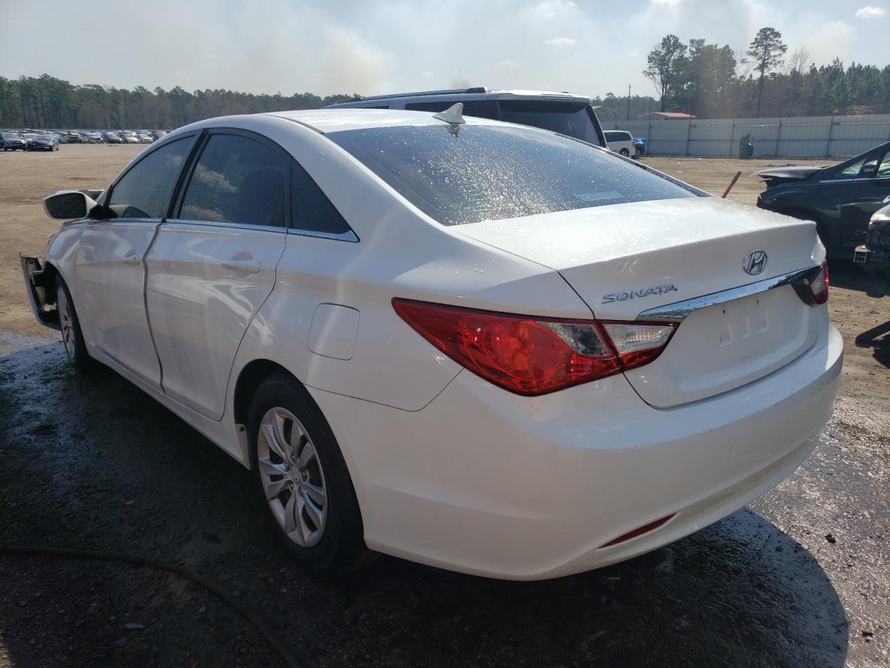 Photo 3 from auction – 2011 HYUNDAI SONATA GLS with VIN 5NPEB4AC4BH083793