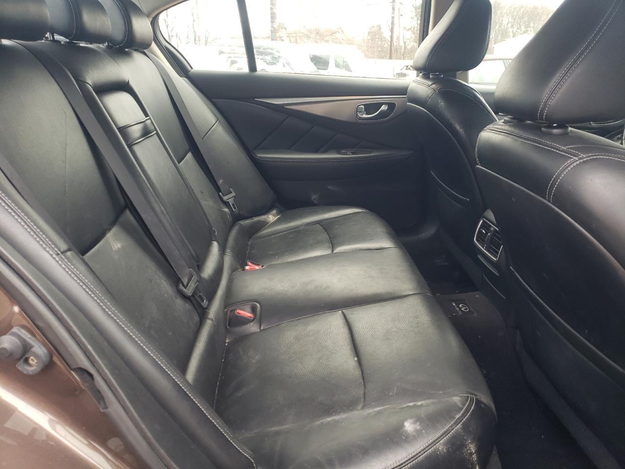 Photo 6 from auction – 2014 INFINITI Q50 BASE with VIN JN1BV7AR1EM681921