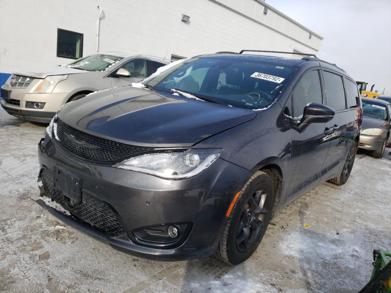 Photo 2 from auction – 2019 CHRYSLER PACIFICA L with VIN 2C4RC1GG5KR667730