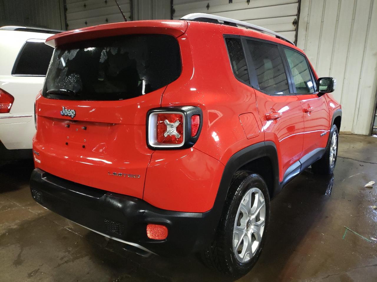 Photo 4 from auction – 2017 JEEP RENEGADE L with VIN ZACCJBDB5HPG14680