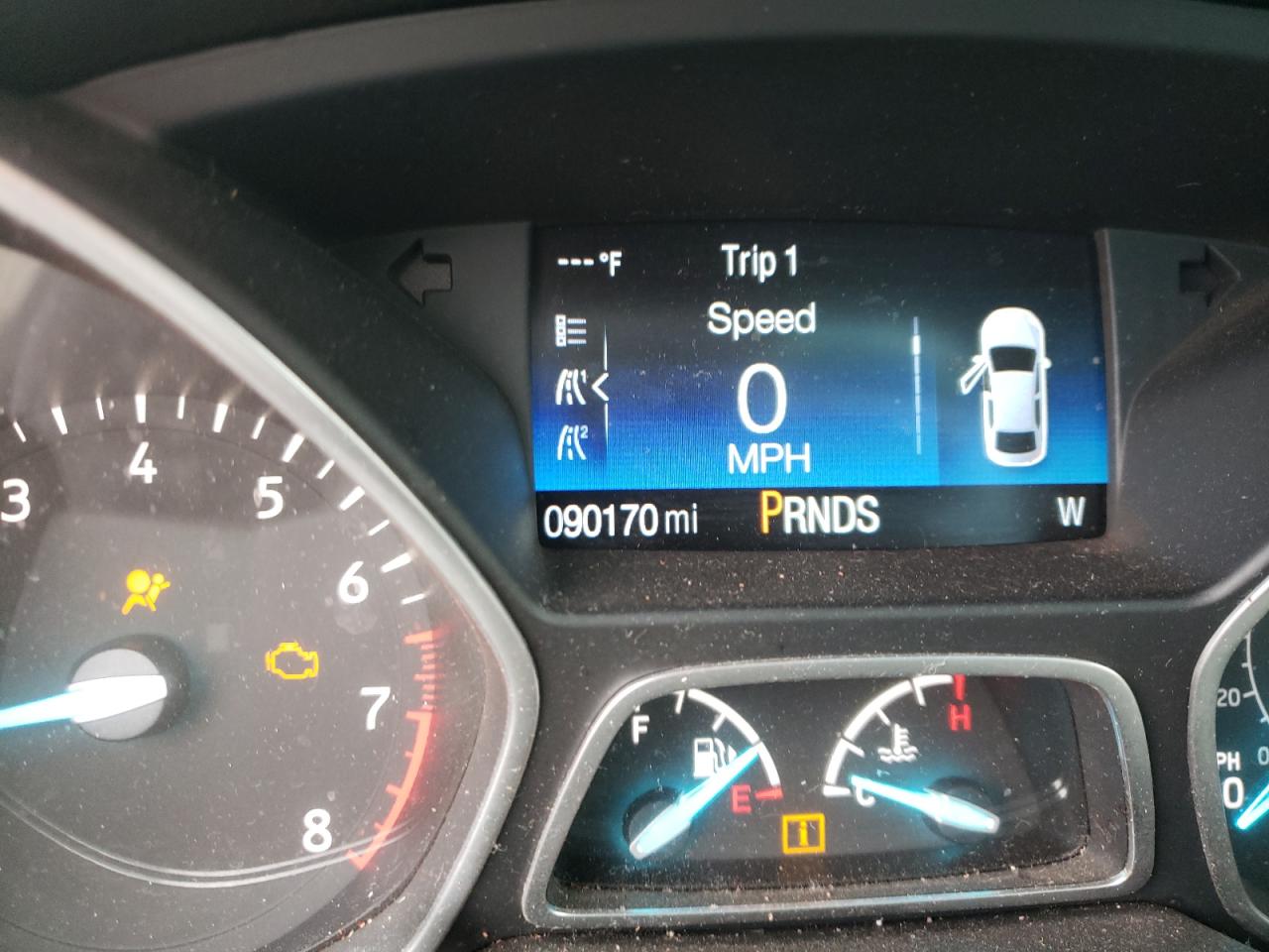 Photo 8 from auction – 2017 FORD ESCAPE SE with VIN 1FMCU9G94HUD03051