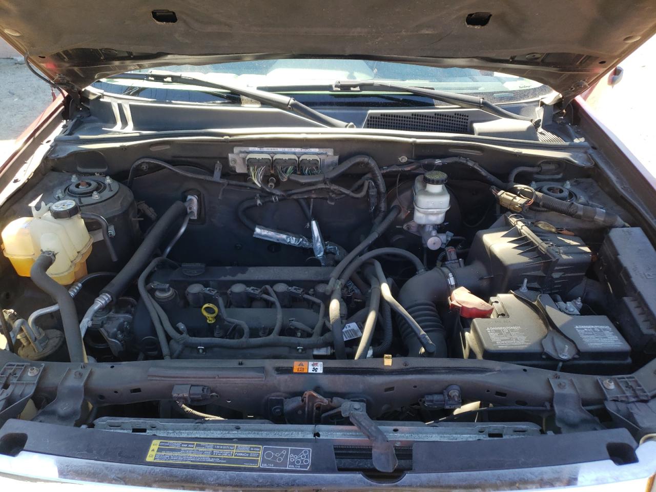 Photo 7 from auction – 2010 FORD ESCAPE XLS with VIN 1FMCU0C70AKD34895