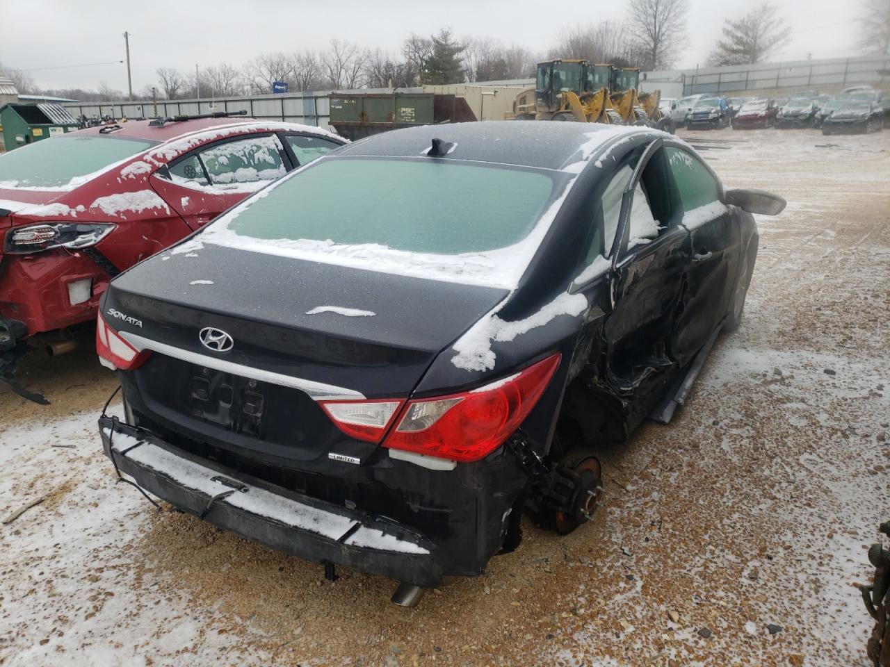 Photo 4 from auction – 2012 HYUNDAI SONATA SE with VIN 5NPEC4AC6CH469761