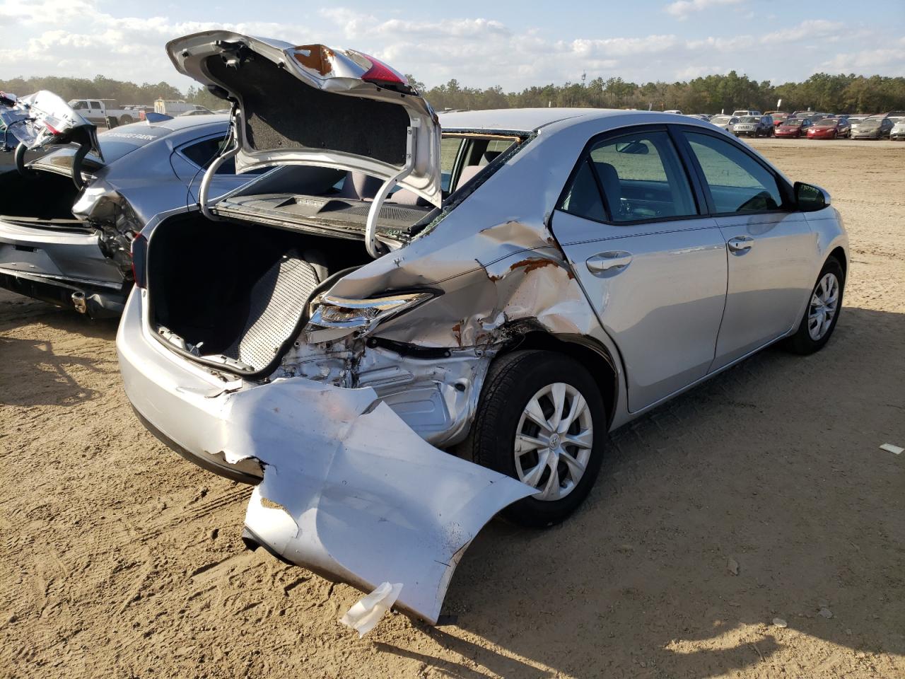 Photo 4 from auction – 2016 TOYOTA COROLLA with VIN 2T1BURHE1FC334764