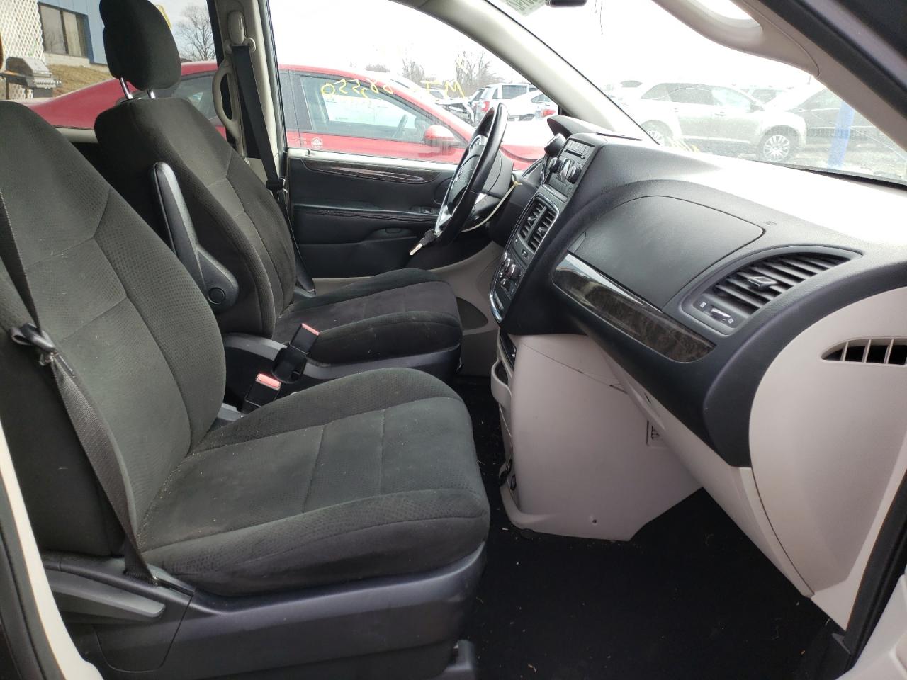Photo 5 from auction – 2011 DODGE GRAND CARA with VIN 2D4RN3DG2BR788762