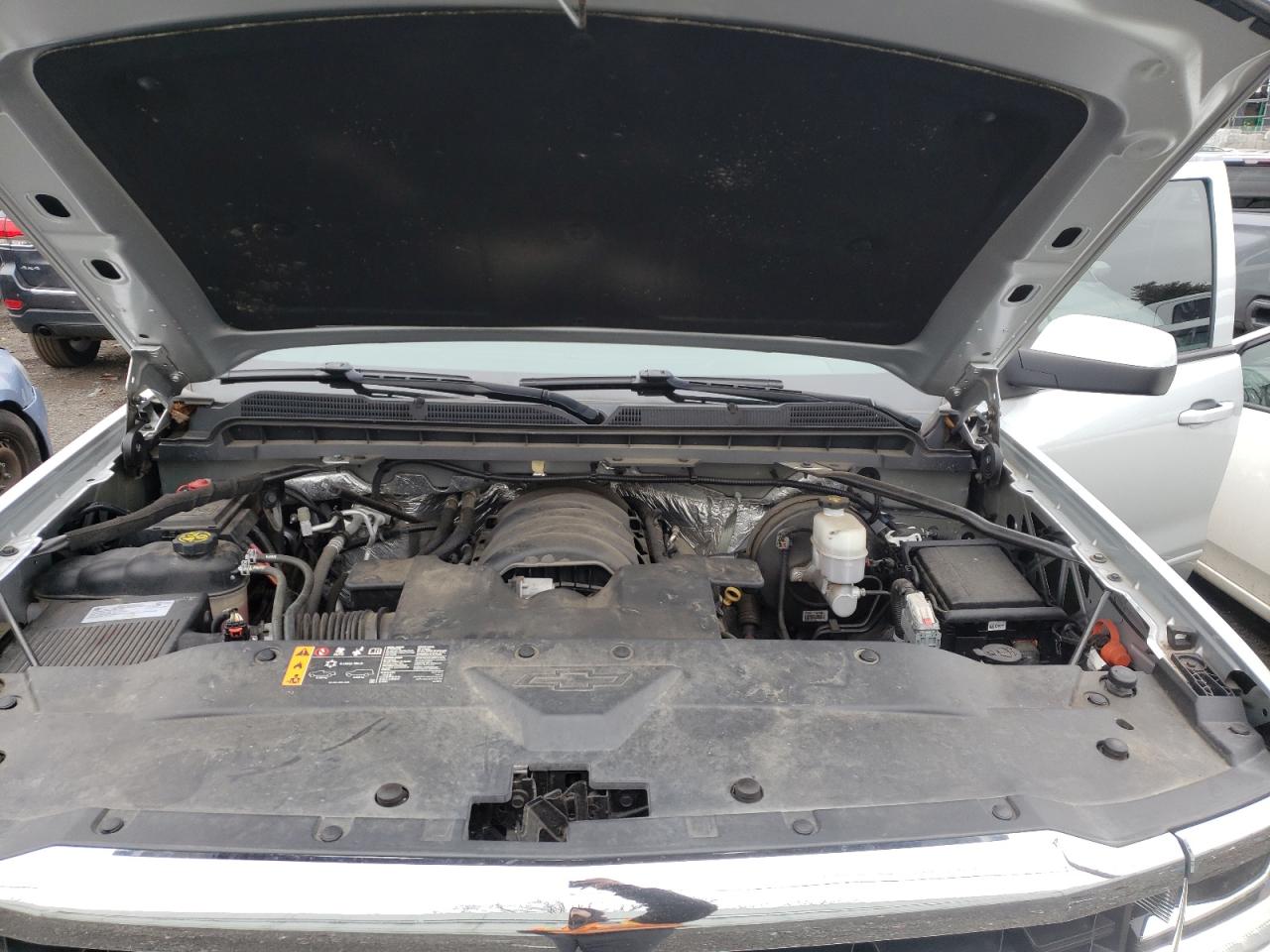Photo 7 from auction – 2018 CHEVROLET SILVERADO with VIN 1GCUKREC4JF185946
