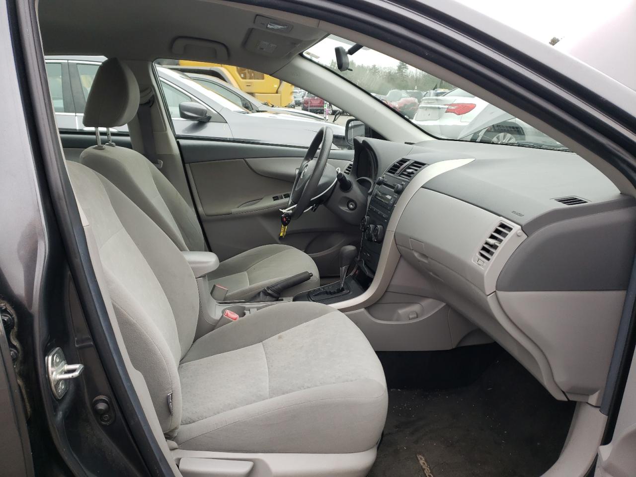 Photo 5 from auction – 2009 TOYOTA COROLLA BA with VIN 2T1BU40E49C172017