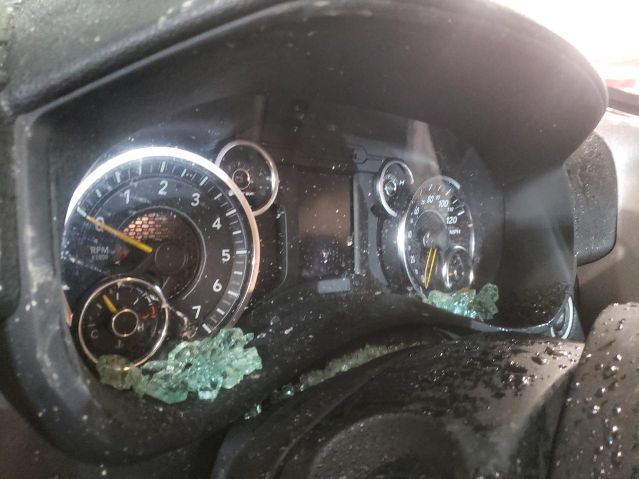 Photo 8 from auction – 2019 RAM 2500 TRADE with VIN 3C6UR5CJ3KG593447