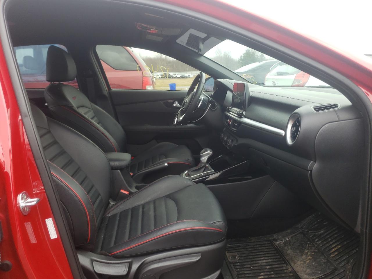 Photo 5 from auction – 2021 KIA FORTE GT with VIN 3KPF44AC8ME334191