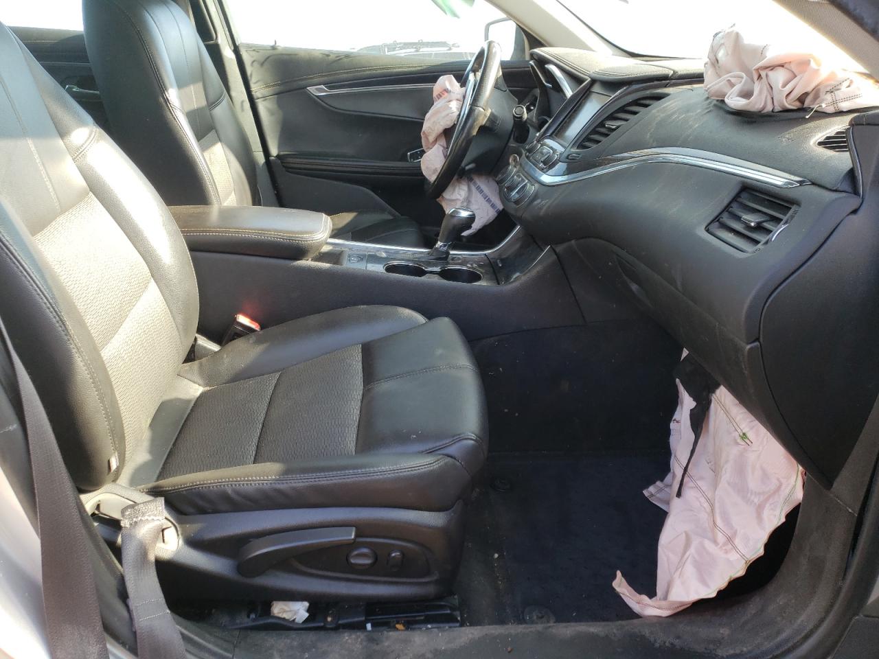 Photo 5 from auction – 2016 CHEVROLET IMPALA LT with VIN 2G1115S37G9143431