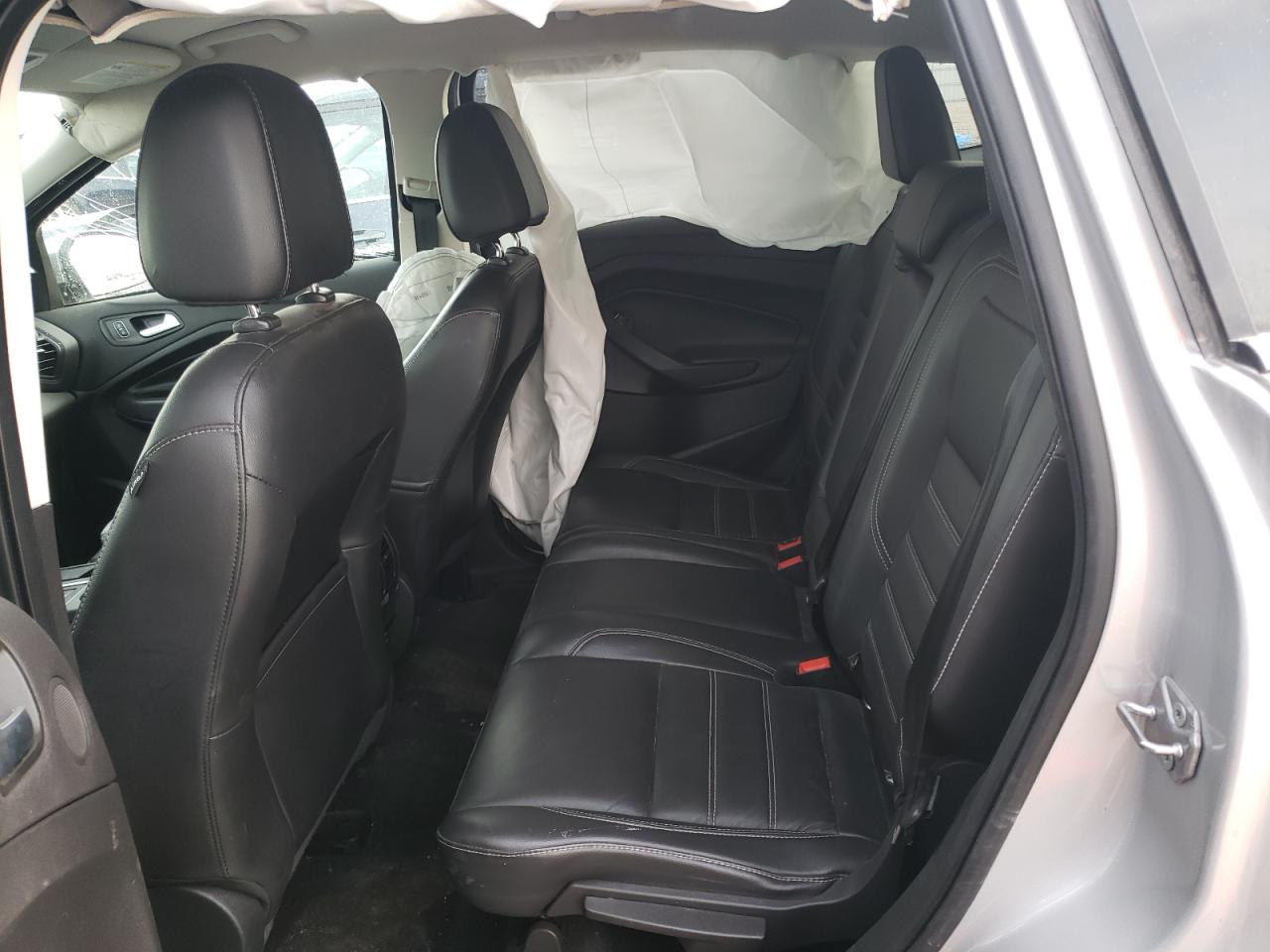 Photo 6 from auction – 2017 FORD ESCAPE SE with VIN 1FMCU9GD8HUC53873