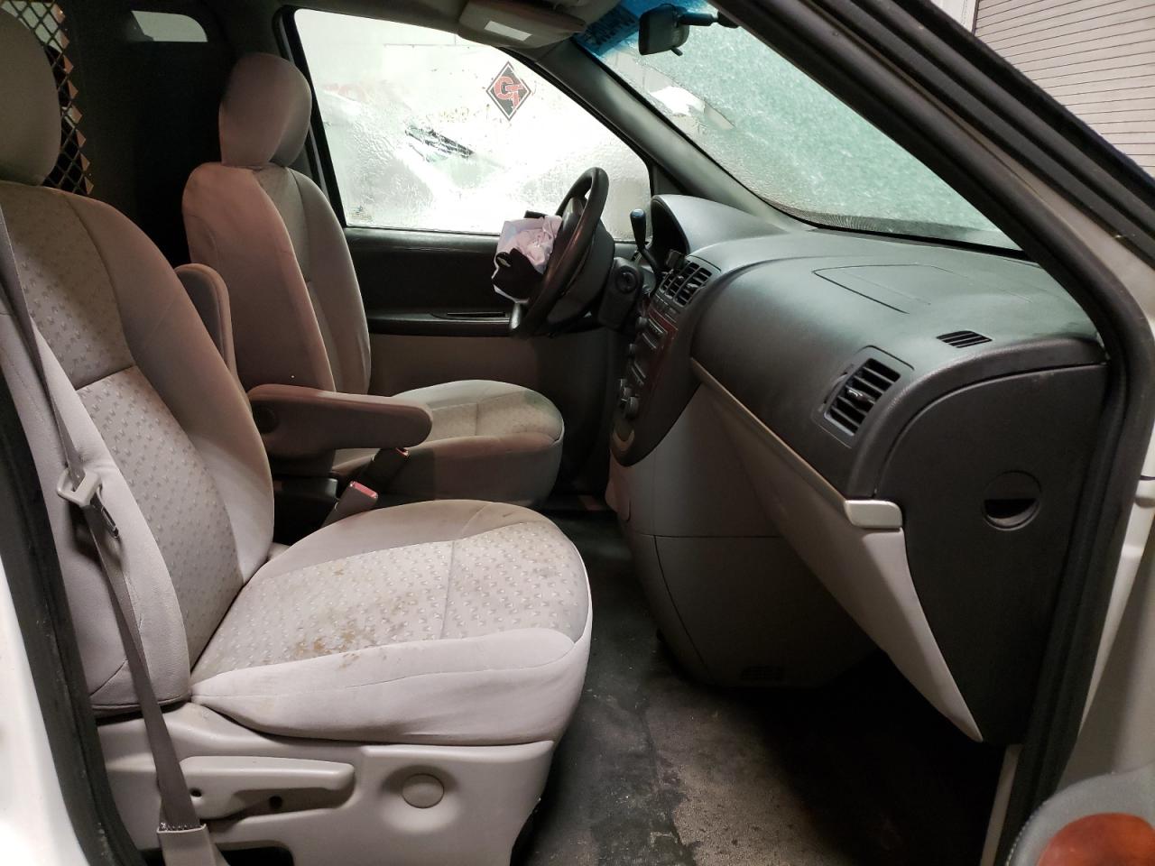 Photo 5 from auction – 2005 CHEVROLET UPLANDER I with VIN 1GBDV13L75D266537