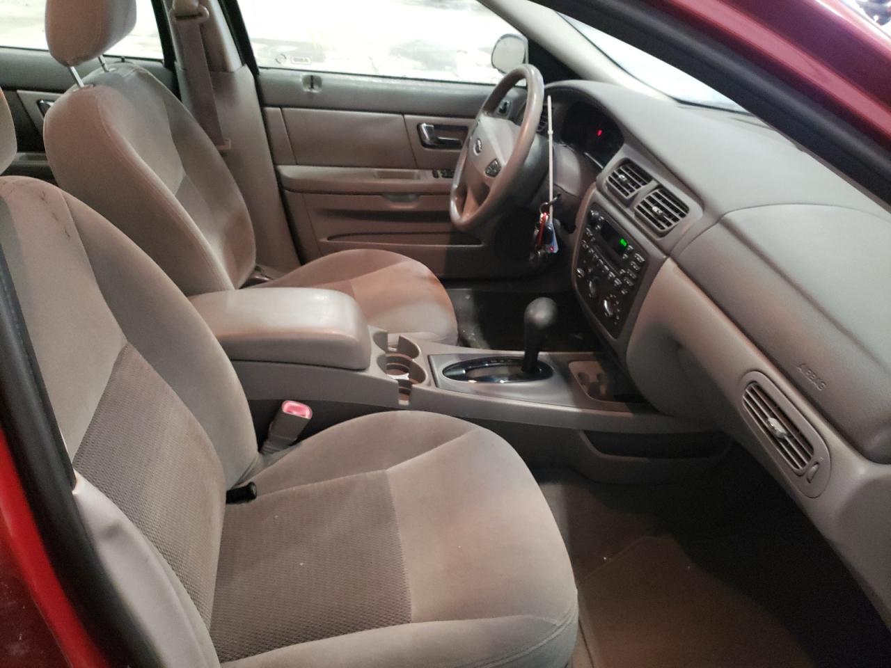 Photo 5 from auction – 2003 FORD TAURUS SES with VIN 1FAFP55U83A138517
